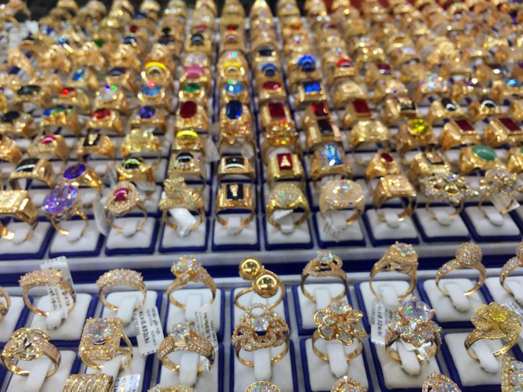 Cửa hàng vàng bạc ở Vĩnh Long Kim Nguyên