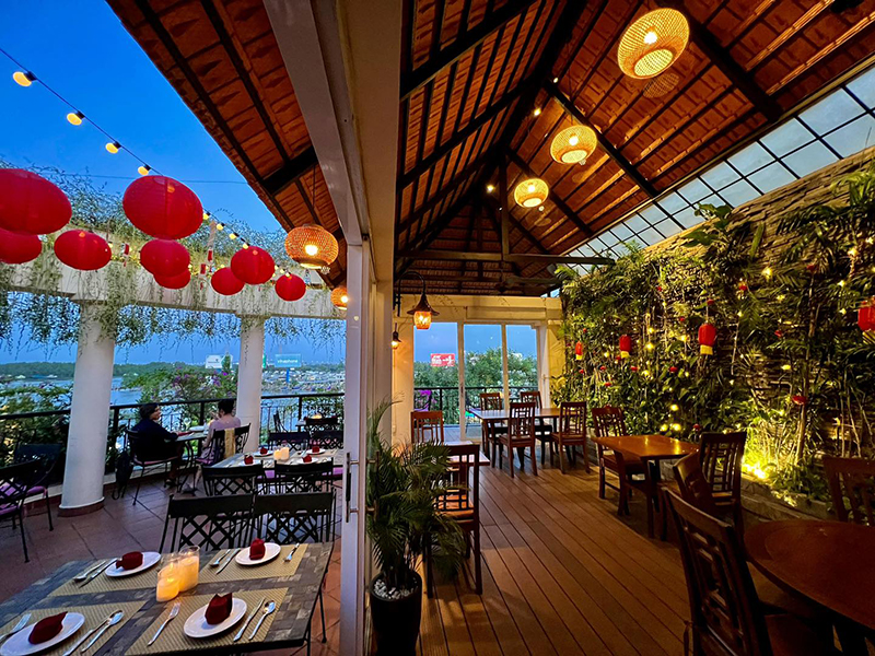 L'escale - Sky Garden & Lounge