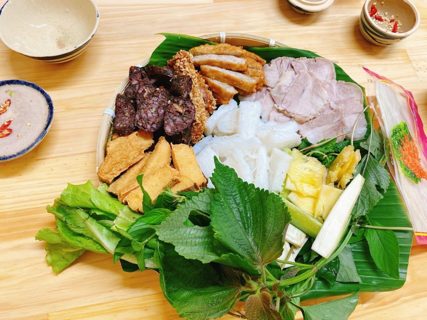 bún đậu mắm tôm Sóc Trăng Cô Duyên Quán