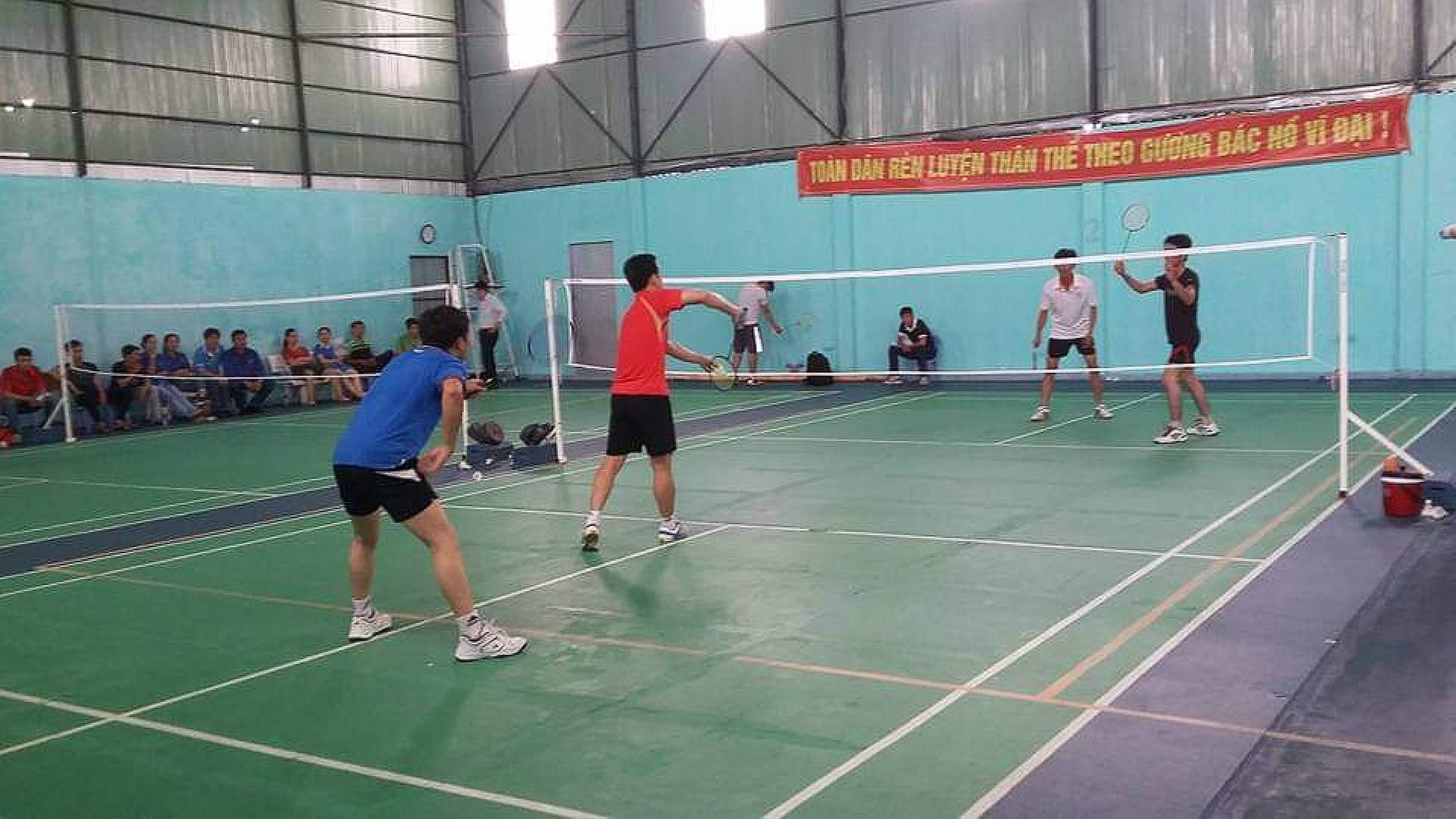 Sân cầu lông Bạc Liêu Trần Phú (đài phát thanh)