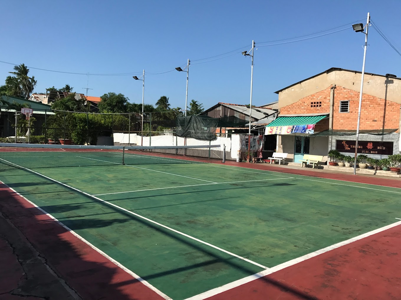 sân tennis Bến Tre thầy Trường
