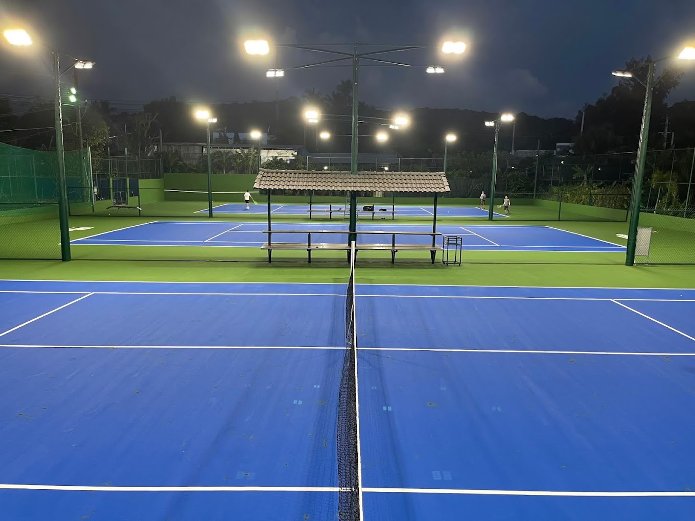 Sân tennis <a href=