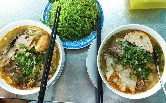 Top 5 bún bò Huế ngon tại Sài Gòn chuẩn vị Huế