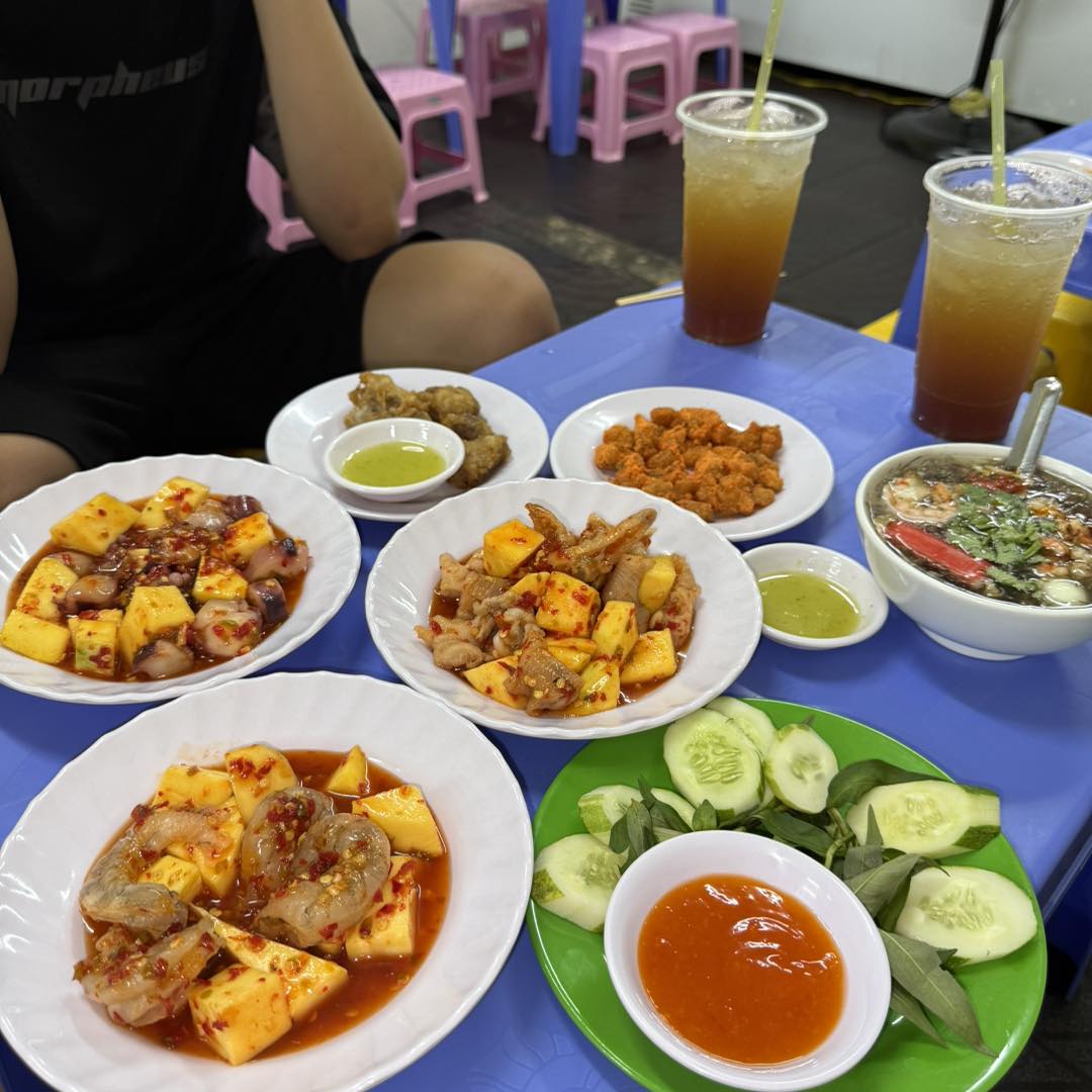 Ăn gì ở Đường Hòa Hảo Quận 10