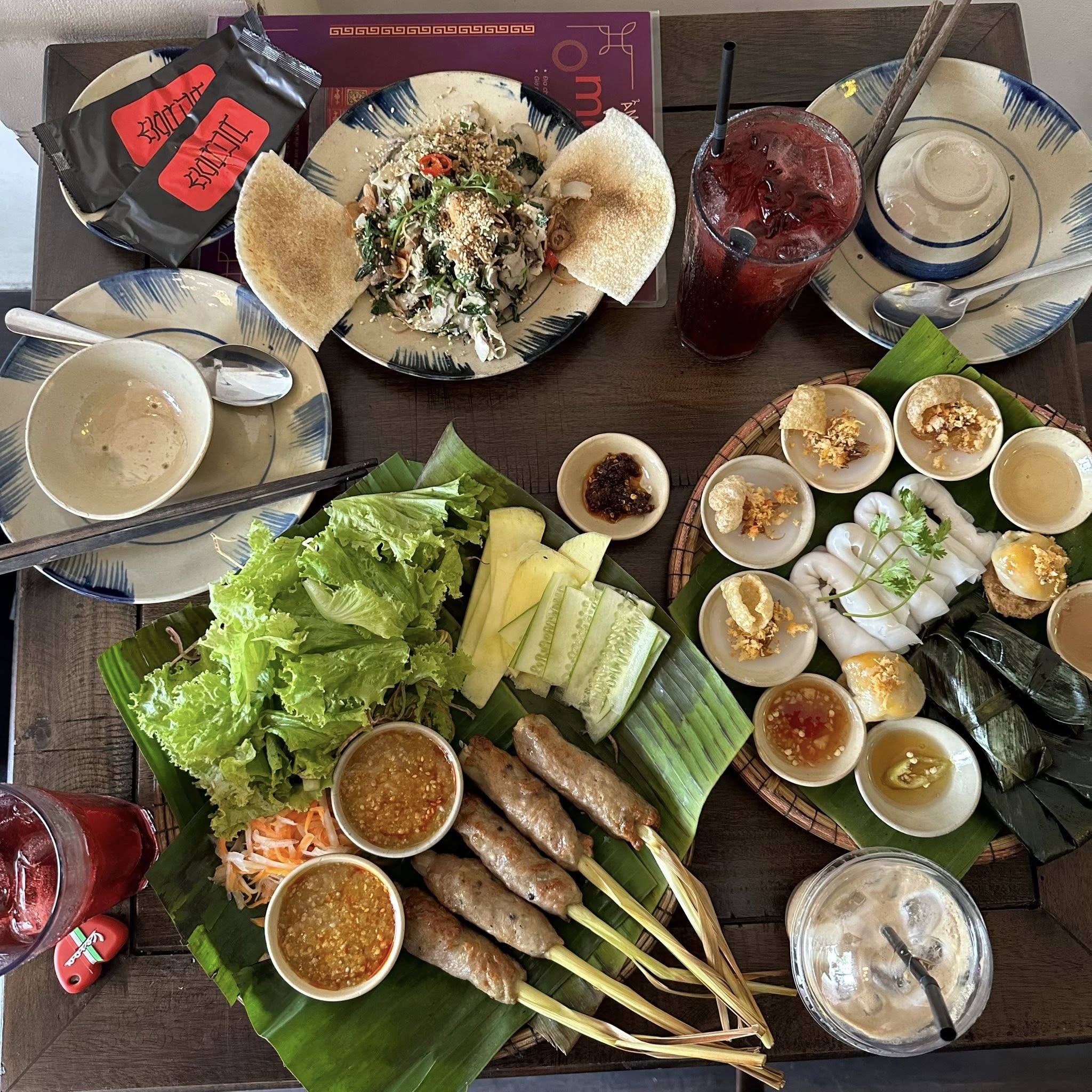 Ăn gì ở đường Phan Xích Long