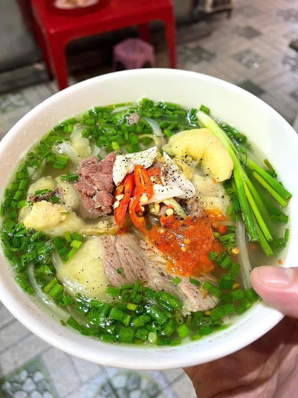 Quán ăn đường Thành Thái