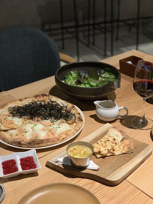 Pizza 4P’s - quán ăn ngon quận Tân Phú